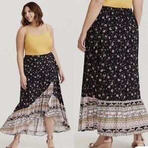 Torrid Floral Challis Wrap Skirt Size 1X